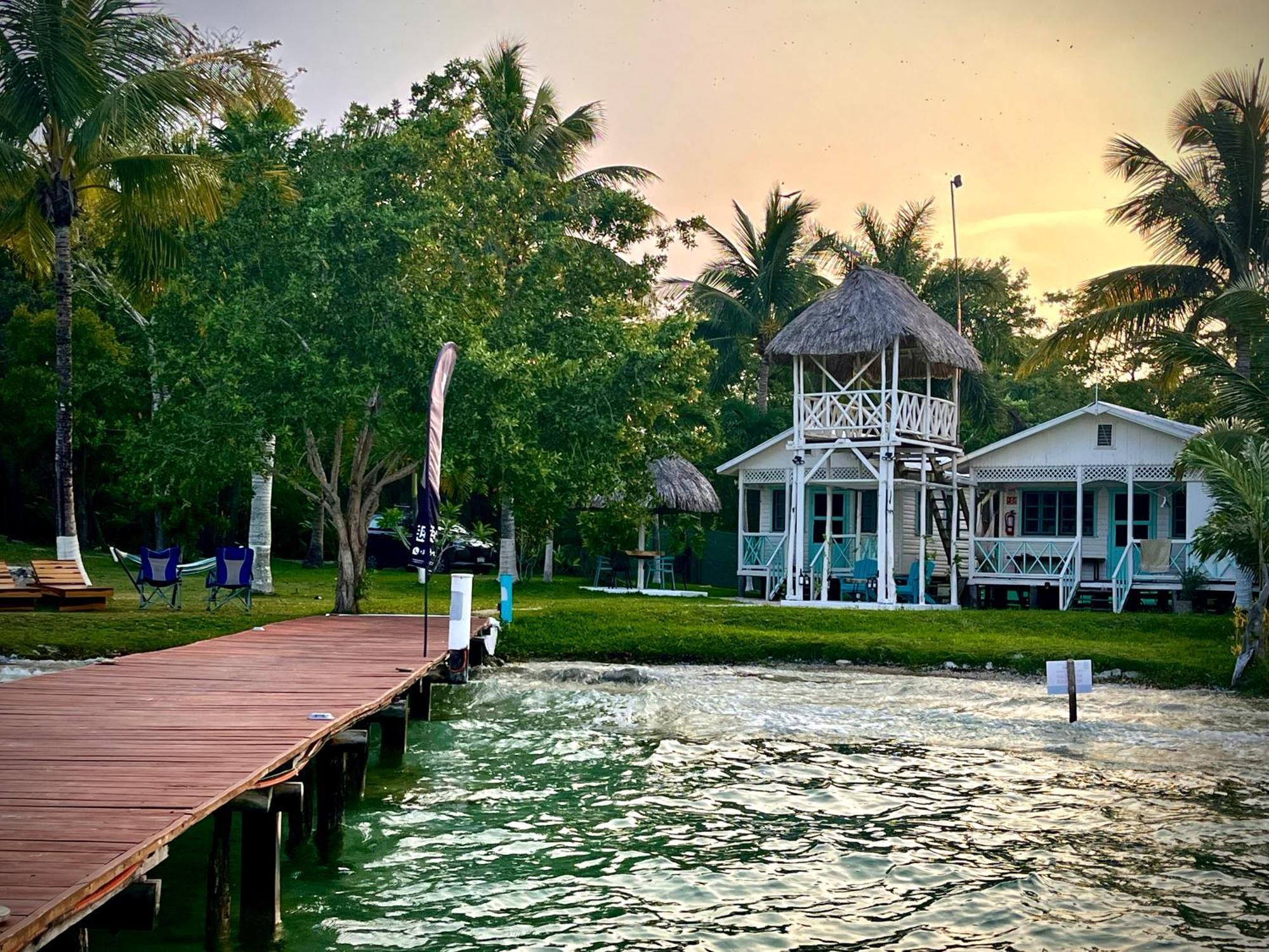 Cabana Con Muelle Privado En La Laguna De בקאלאר מראה חיצוני תמונה